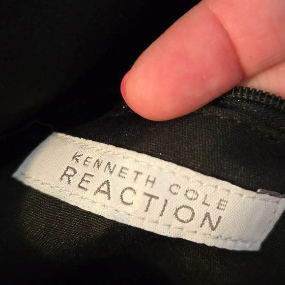 Kenneth Cole Reaction Crossbody Flap Bag - Picture 3 of 5